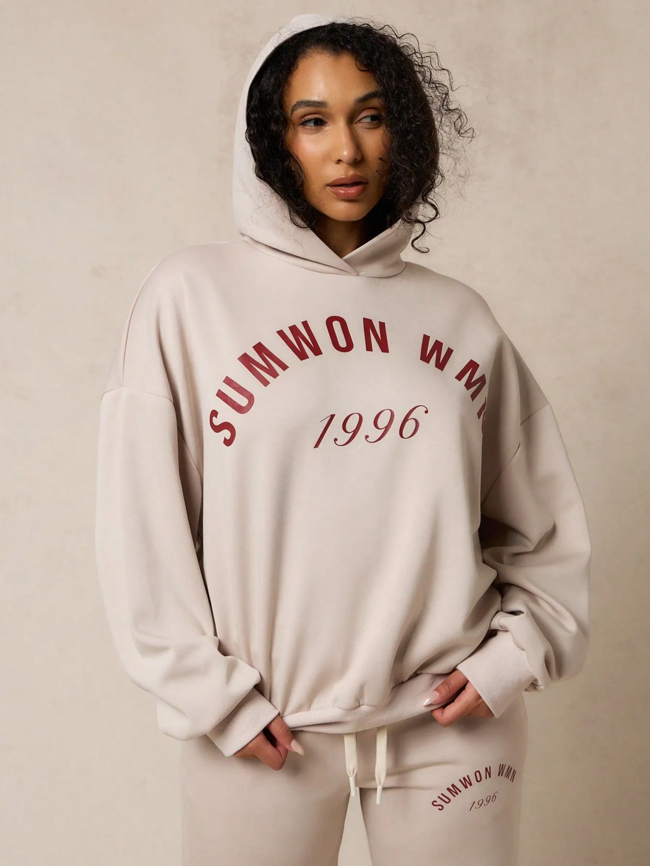 SUMWON WOMEN Essentials Graphic Oversized Hoodie