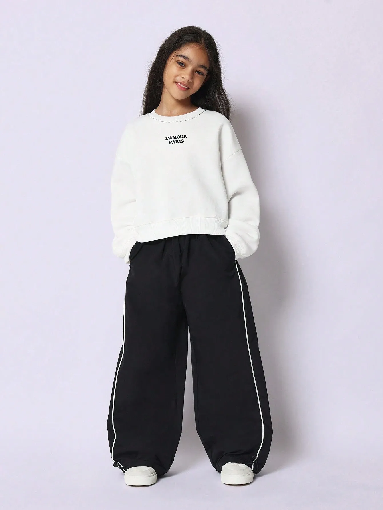 Tween Girls Comfy Regular Fit Diamonte L'Amour Sweatshirt