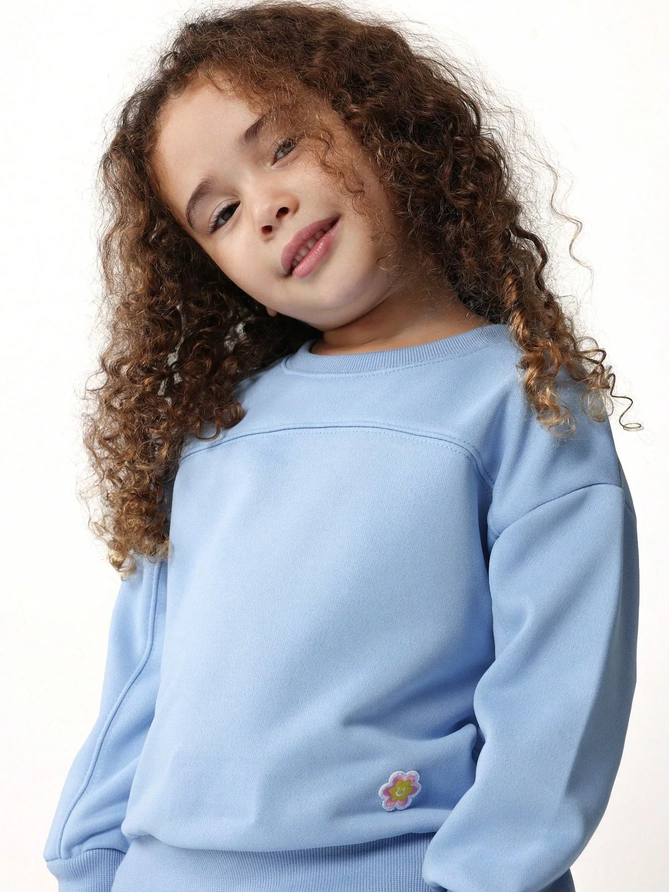 Young Girls Comfy Regular Fit Seam Detail Sweatshirt With Embroidered Flower Patch